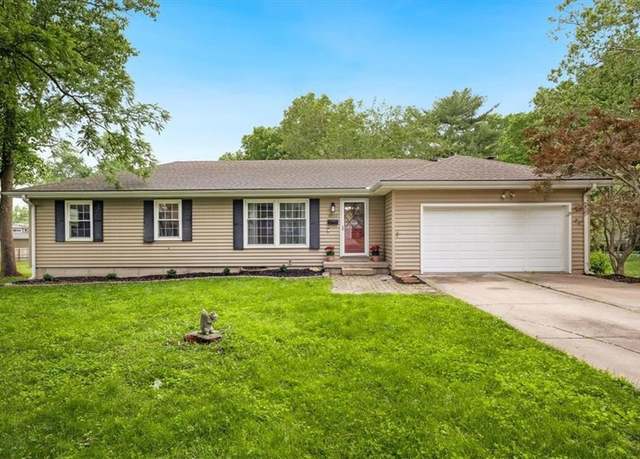 Property at 8536 Russell St, Overland Park, KS 66212, 3 beds, 3 baths