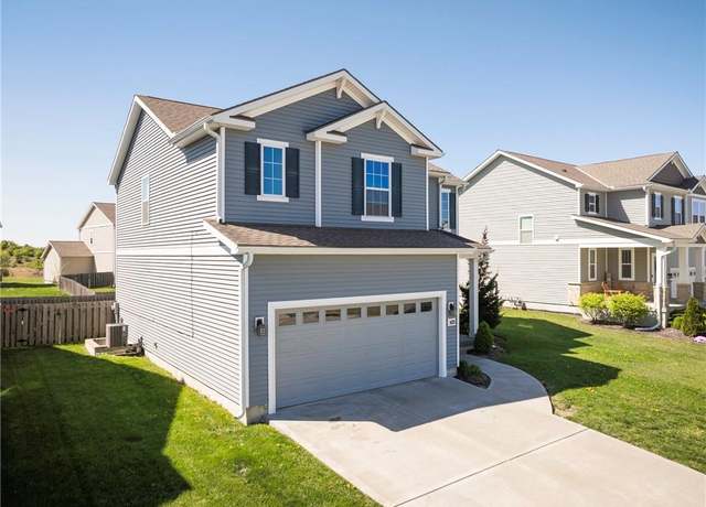 Property at 1423 SW Fairfax Rd, Lee's Summit, MO 64083, 5 beds, 3.5 baths