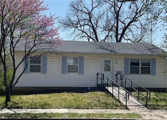 Property at 618 Laramie St, Atchison, KS 66002, 3 beds, 1 bath
