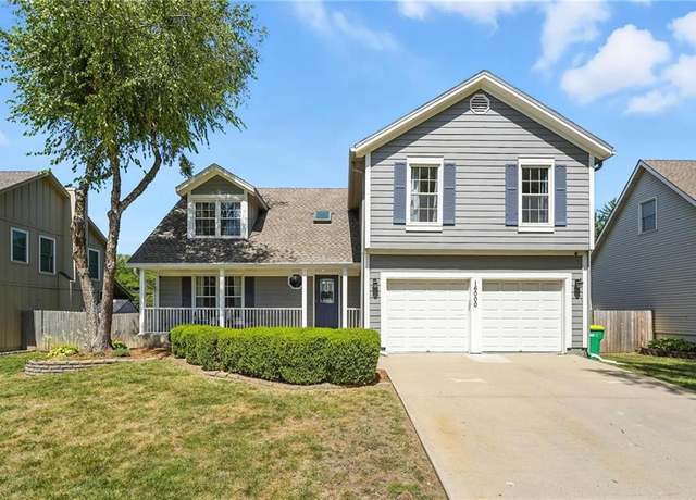 Property at 16000 W 79th Ter, Lenexa, KS 66219, 4 beds, 2.5 baths