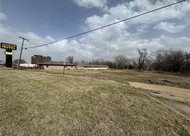 Property at 3732 SW Topeka Blvd, Topeka, KS 66609