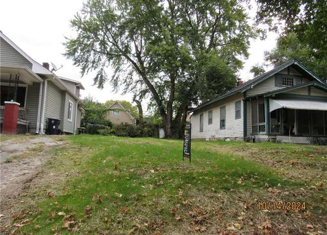 Property at 2319 Myrtle Ave, Kansas City, MO 64127