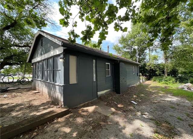 Property at 8422 Paseo Blvd, Kansas City, MO 64131, 1 bed, 1 bath