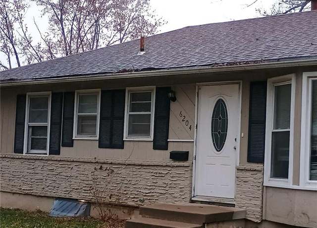 Property at 6204 Fairlane Dr, Kansas City, MO 64134, 3 beds, 1.5 baths