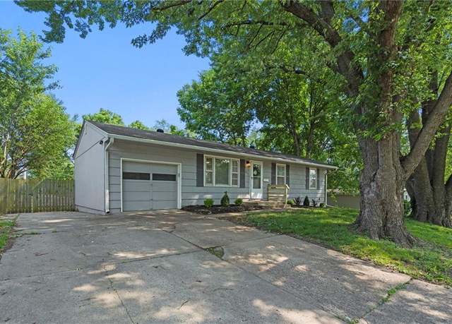 Property at 819 Reed St, Liberty, MO 64068, 3 beds, 1 bath