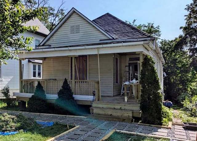 Property at 111 S Valley St, Kansas City, KS 66102, 2 beds, 1 bath