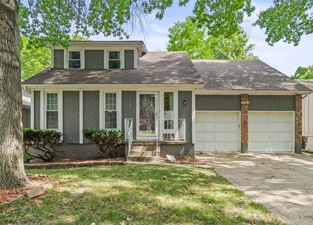 Property at 16304 W 126 St, Olathe, KS 66062, 3 beds, 3 baths