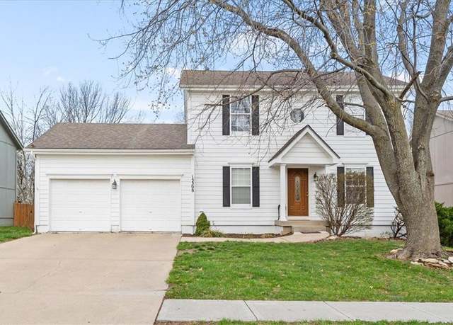 Property at 15308 S Bradley Dr, Olathe, KS 66062, 3 beds, 2.5 baths