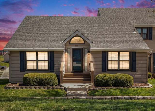 Property at 111 Stonebridge Ln, Smithville, MO 64089, 2 beds, 1 bath