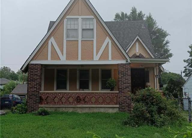 Property at 423 N Brighton Ave, Kansas City, MO 64123, 2 beds, 2 baths