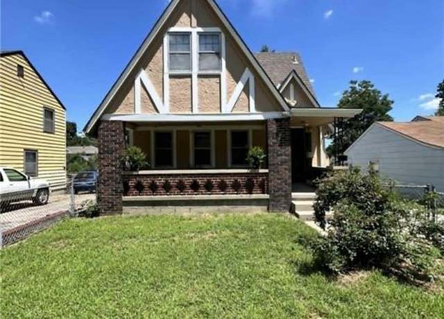 Property at 423 N Brighton Ave, Kansas City, MO 64123, 2 beds, 2 baths