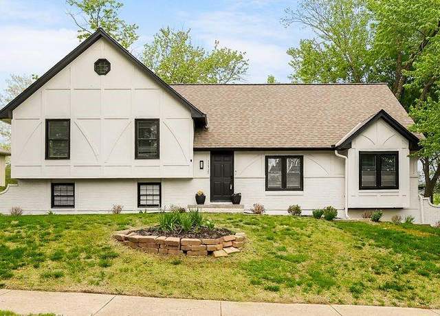 Property at 12925 Cherry St, Kansas City, MO 64145, 4 beds, 2.5 baths