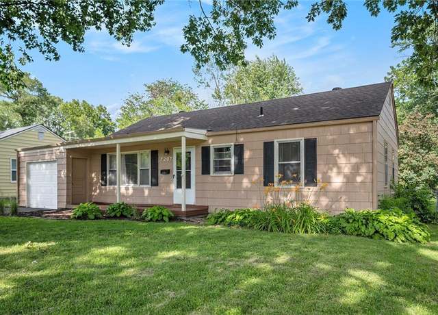 Property at 7207 Dearborn St, Overland Park, KS 66204, 3 beds, 1 bath