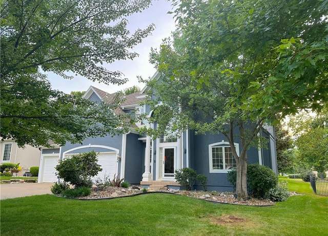 Property at 9844 Stevenson St, Lenexa, KS 66220, 4 beds, 3.5 baths