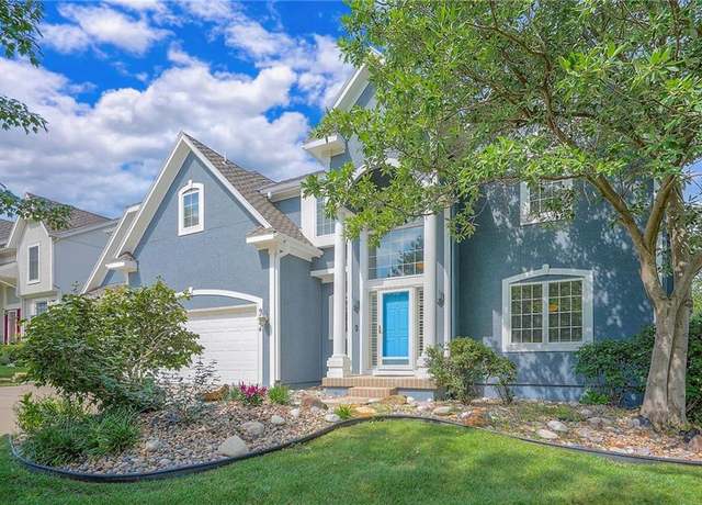 Property at 9844 Stevenson St, Lenexa, KS 66220, 4 beds, 3.5 baths