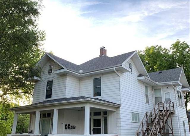 Property at 319 W 3rd St, Maryville, MO 64468, 5 beds, 10 baths