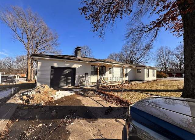 Property at 3649 S Park Ave, Independence, MO 64052, 4 beds, 3 baths
