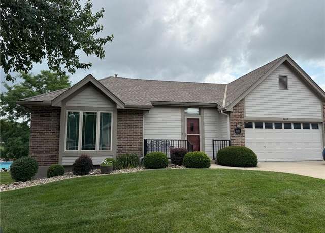 Property at 8604 N Chatham Cir, Kansas City, MO 64154, 3 beds, 3 baths