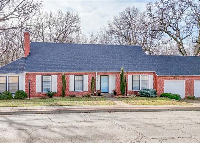 Property at 104 E Hunt Ave, Warrensburg, MO 64093, 3 beds, 3.5 baths