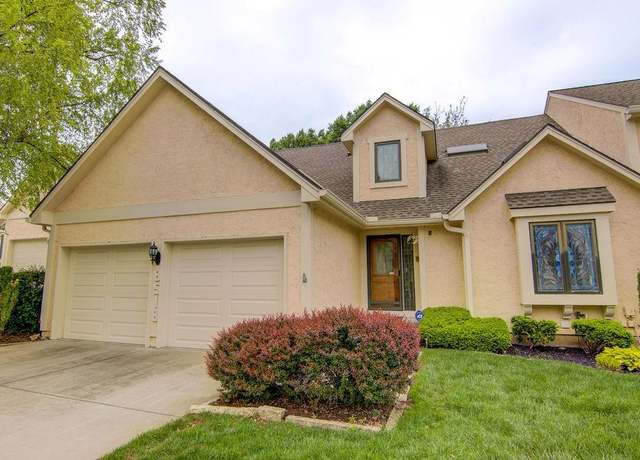 Property at 8518 Westgate St, Lenexa, KS 66215, 3 beds, 3.5 baths