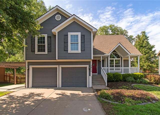 Property at 7910 NE 111th Ter, Kansas City, MO 64157, 4 beds, 3.5 baths