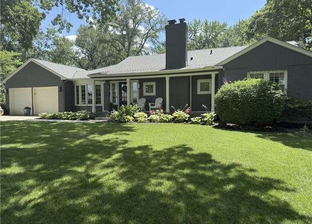 Property at 6601 W 65th Ter, Overland Park, KS 66202, 4 beds, 3.5 baths