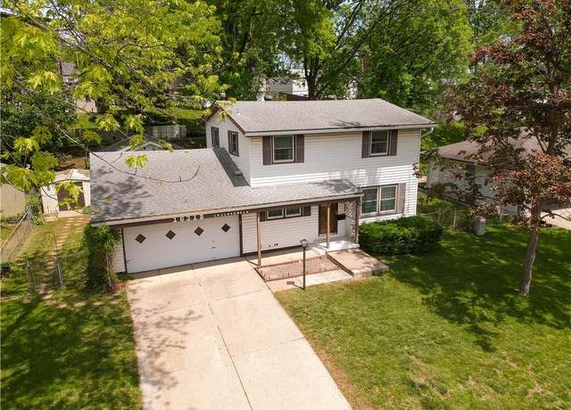Property at 16318 E Crackerneck Rd, Independence, MO 64055, 4 beds, 2 baths