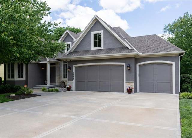 Property at 8822 NE 92nd Ter, Kansas City, MO 64157, 4 beds, 3 baths
