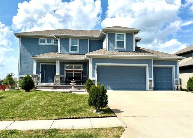 Property at 11336 Yecker Ave, Kansas City, KS 66109, 4 beds, 4.5 baths