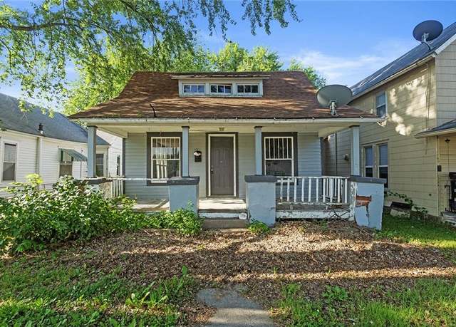 Property at 413 Main St, Osawatomie, KS 66064, 3 beds, 1 bath