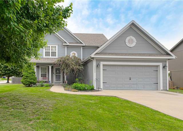 Property at 11507 N Kentucky Ave, Kansas City, MO 64157, 3 beds, 2.5 baths