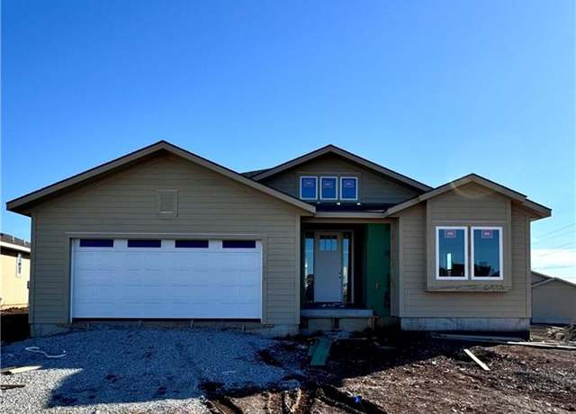 Property at 4213 W 158th St, Overland Park, KS 66224, 3 beds, 2.5 baths