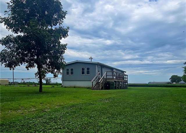 Property at 133 Lake Shore Dr, Big Lake, MO 64436, 2 beds, 1 bath