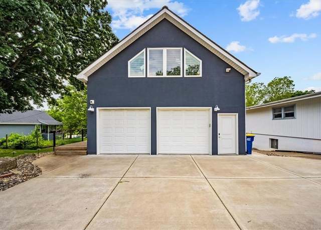 Property at 19 P & 115 P Lake Shore Dr, Lake Lotawana, MO 64086, 6 beds, 5 baths