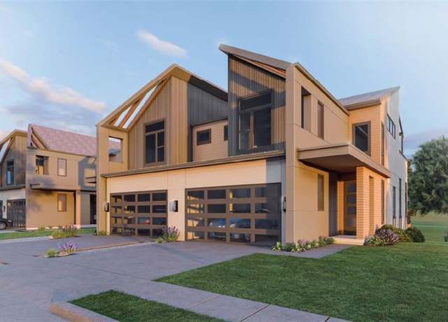 Property at 22582 W 93rd St, Lenexa, KS 66227, 3 beds, 2.5 baths