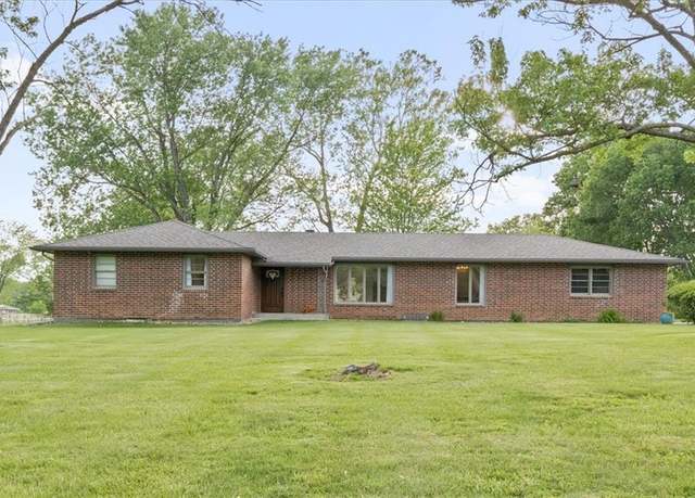 Property at 19904 S School Rd, Raymore, MO 64083, 3 beds, 2.5 baths