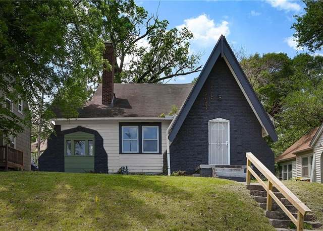 Property at 6660 The Paseo Blvd, Kansas City, MO 64132, 3 beds, 3 baths
