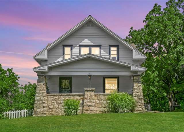 Property at 5628 Parallel Pkwy, Kansas City, KS 66104, 3 beds, 1.5 baths