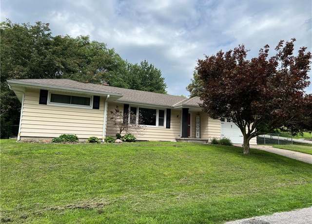 Property at 2828 N 32nd St, St Joseph, MO 64506, 3 beds, 1 bath