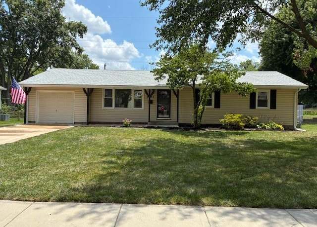 Property at 8105 W 91st St, Overland Park, KS 66212, 4 beds, 2 baths
