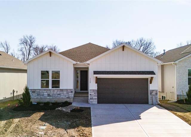 Property at 1145 SW Whitby Dr, Lee's Summit, MO 64083, 3 beds, 2.5 baths