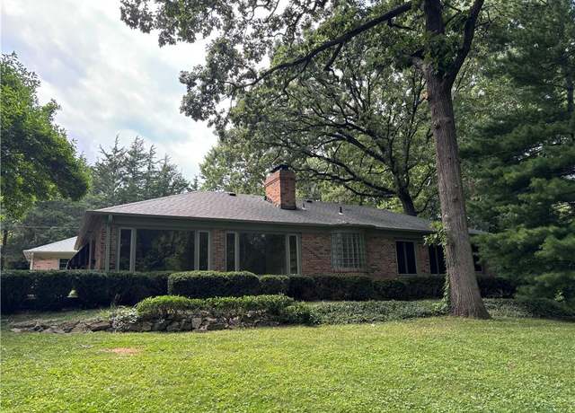 Property at 2713 Gene Field Rd, St Joseph, MO 64506, 2 beds, 2 baths