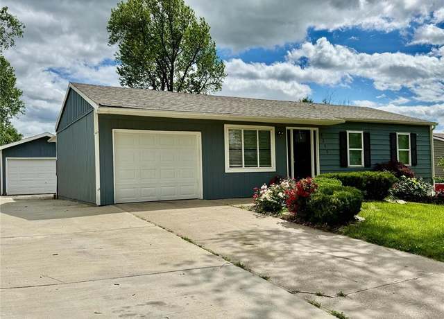 Property at 8253 Orient Dr, Kansas City, KS 66112, 3 beds, 2 baths