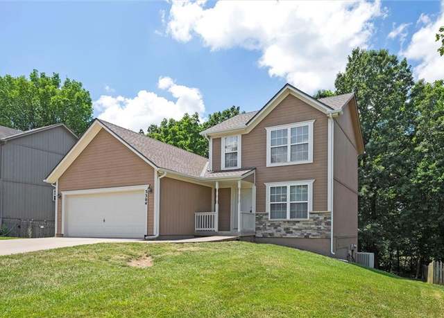 Property at 3304 N 103rd Ct, Kansas City, KS 66109, 3 beds, 2 baths