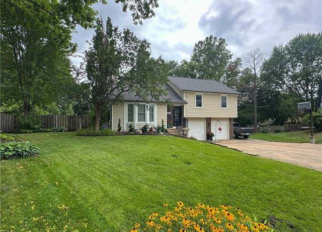 Property at 16119 W 147th Ter, Olathe, KS 66062, 4 beds, 3 baths