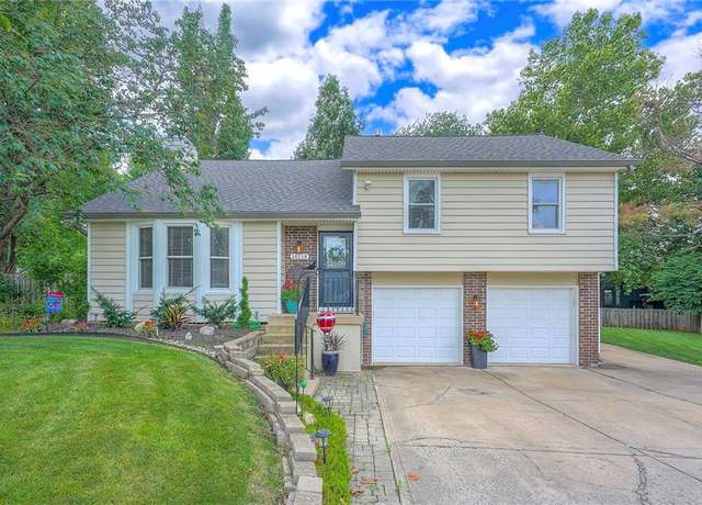 Property at 16119 W 147th Ter, Olathe, KS 66062, 4 beds, 3 baths