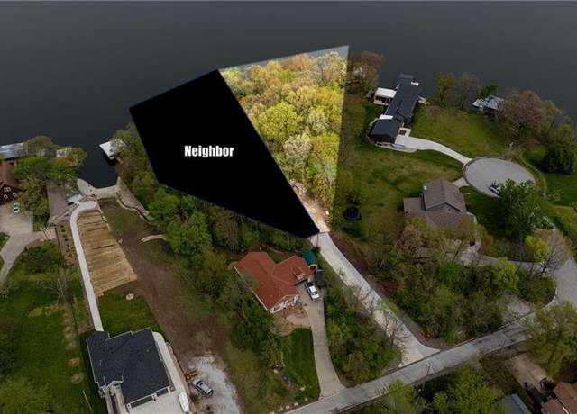 Property at 1676 NE Ozark Dr, Lee's Summit, MO 64086