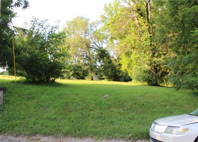 Property at 210-214 Springdale St, Bonner Springs, KS 66012