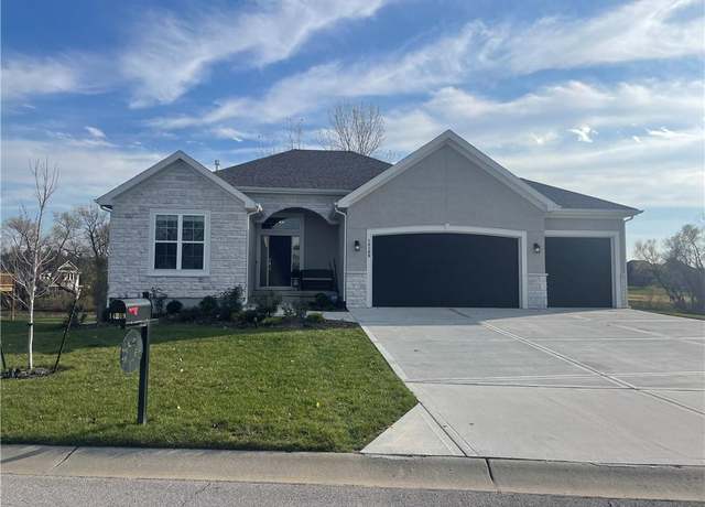 Property at 14109 Independence St, Basehor, KS 66007, 4 beds, 3 baths