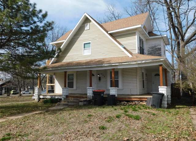 Property at 308 W 5th St, Pittsburg, KS 66762, 4 beds, 4 baths